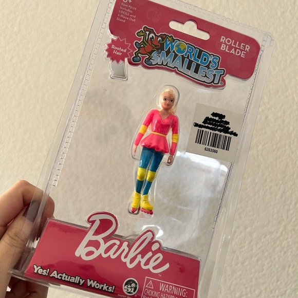 World’s Smallest Barbie Roller Blade Doll, Collectable- NWT - Picture 6 of 7